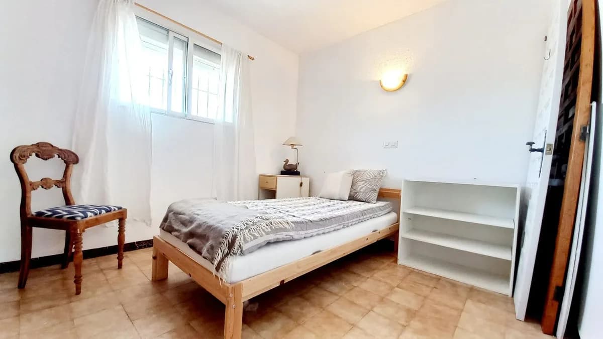 2 Bedroom Top Floor Apartment for Sale in El Faro, Málaga - Image 8