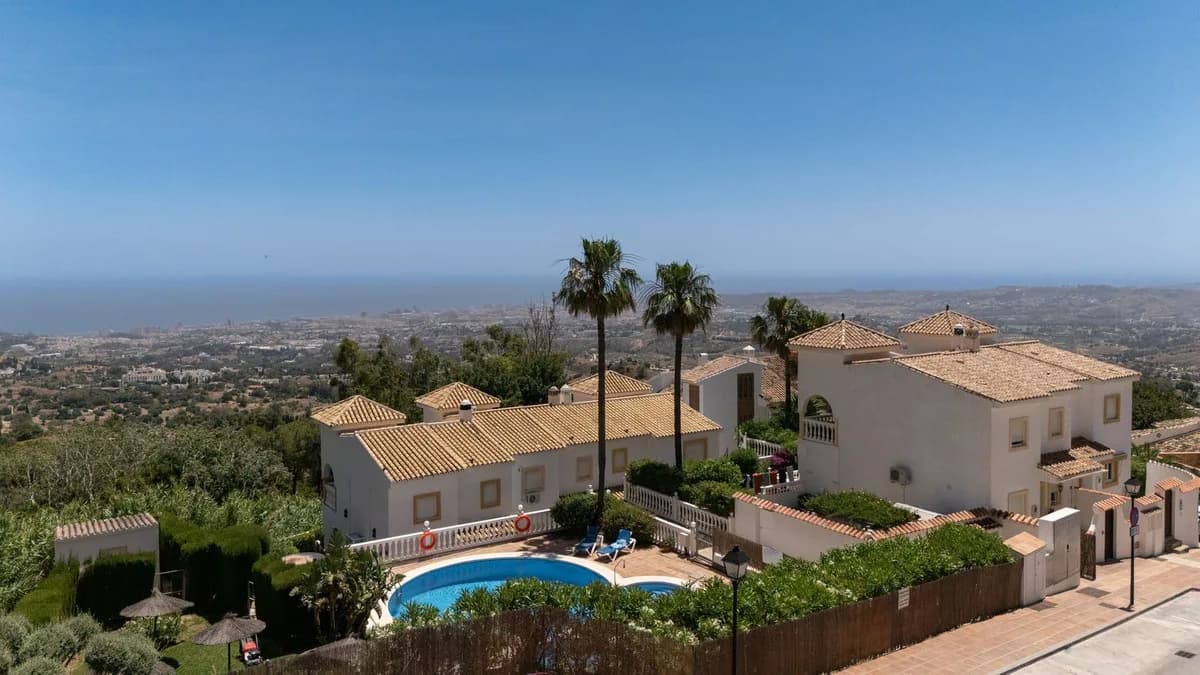 3 Bedroom Semi-Detached House for Sale in Mijas, Málaga