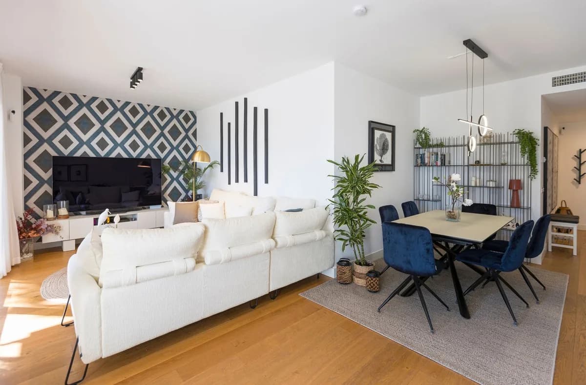 3 Bedroom Ground Floor Apartment for Sale in Mijas Costa, Málaga - Image 8