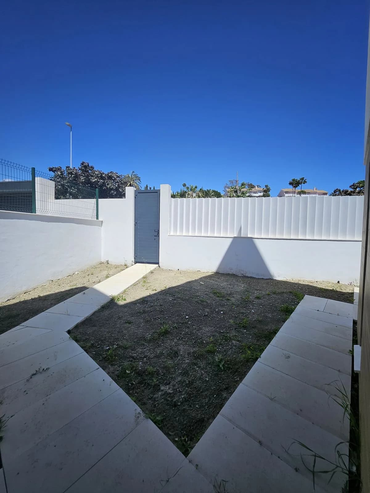 3 Bedroom Semi-Detached House for Sale in Atalaya, Málaga - Image 6