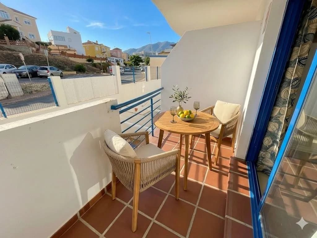 1 Bedroom Middle Floor Apartment for Sale in Benalmadena, Málaga