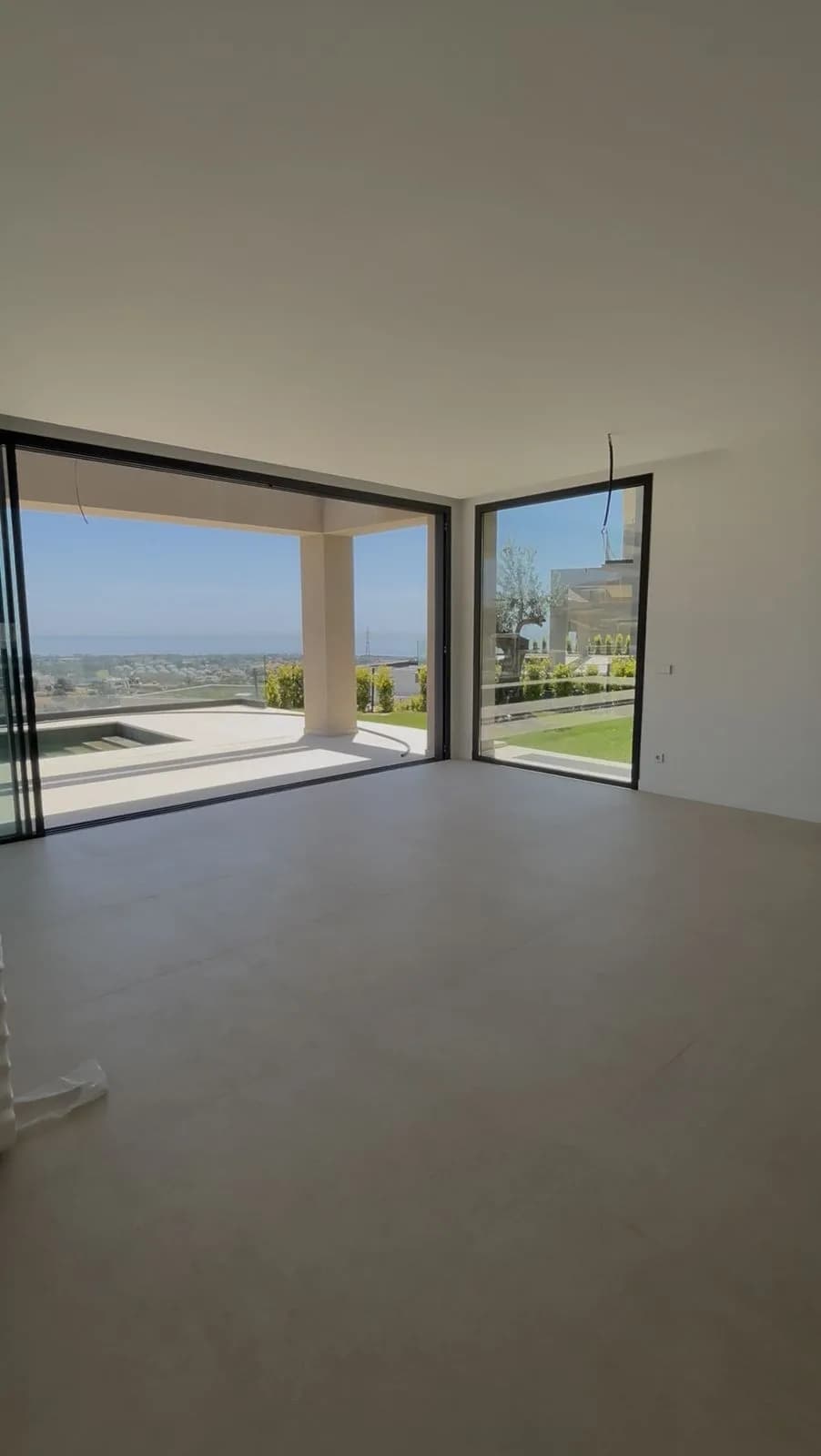 4 Bedroom Detached Villa for Sale in Benahavís, Málaga - Image 4
