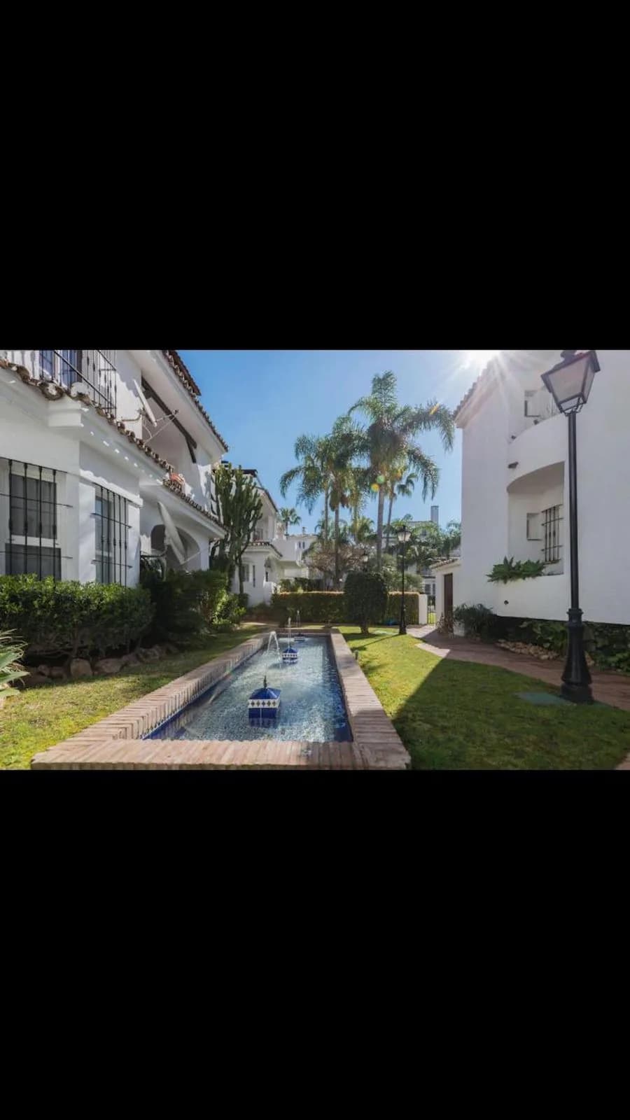 2 Bedroom Middle Floor Apartment for Sale in Nueva Andalucía, Málaga - Image 4
