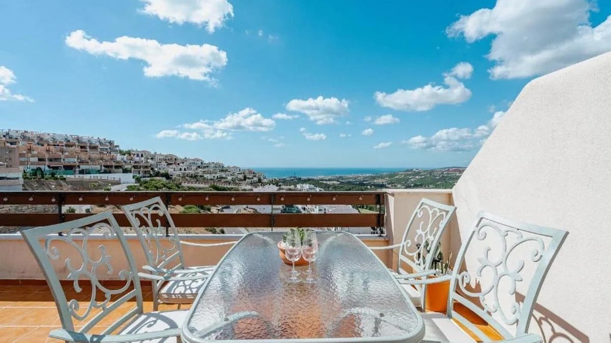 3 Bedroom Penthouse for Sale in Doña Julia, Málaga - Image 5