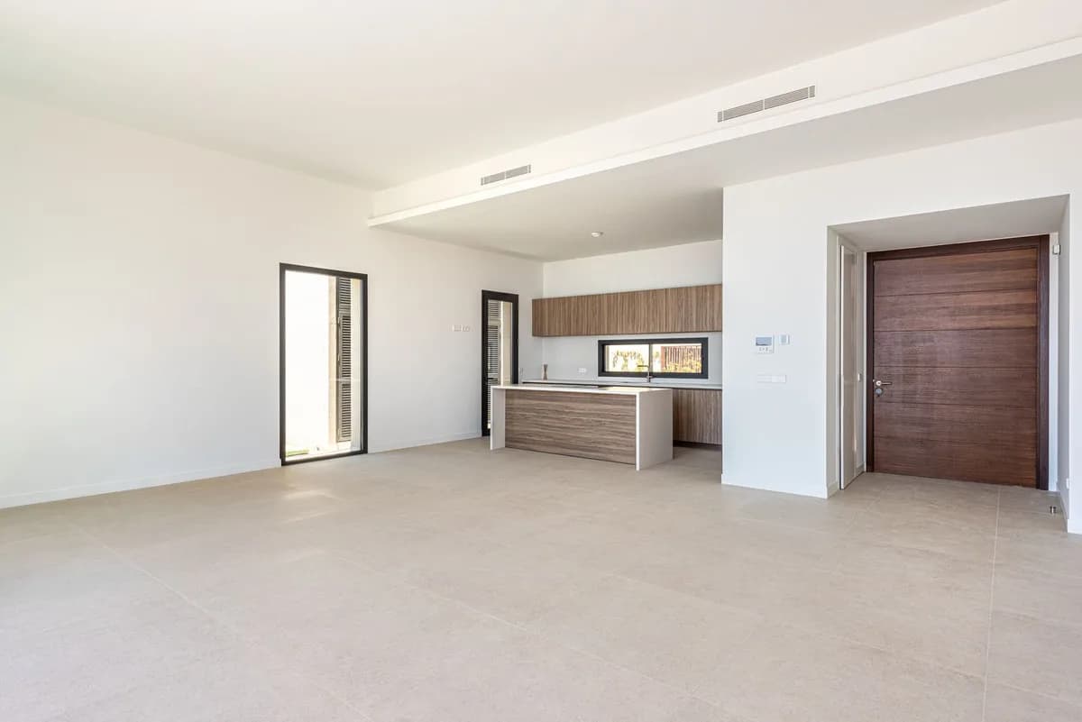 3 Bedroom Detached Villa for Sale in Benahavís, Málaga - Image 5