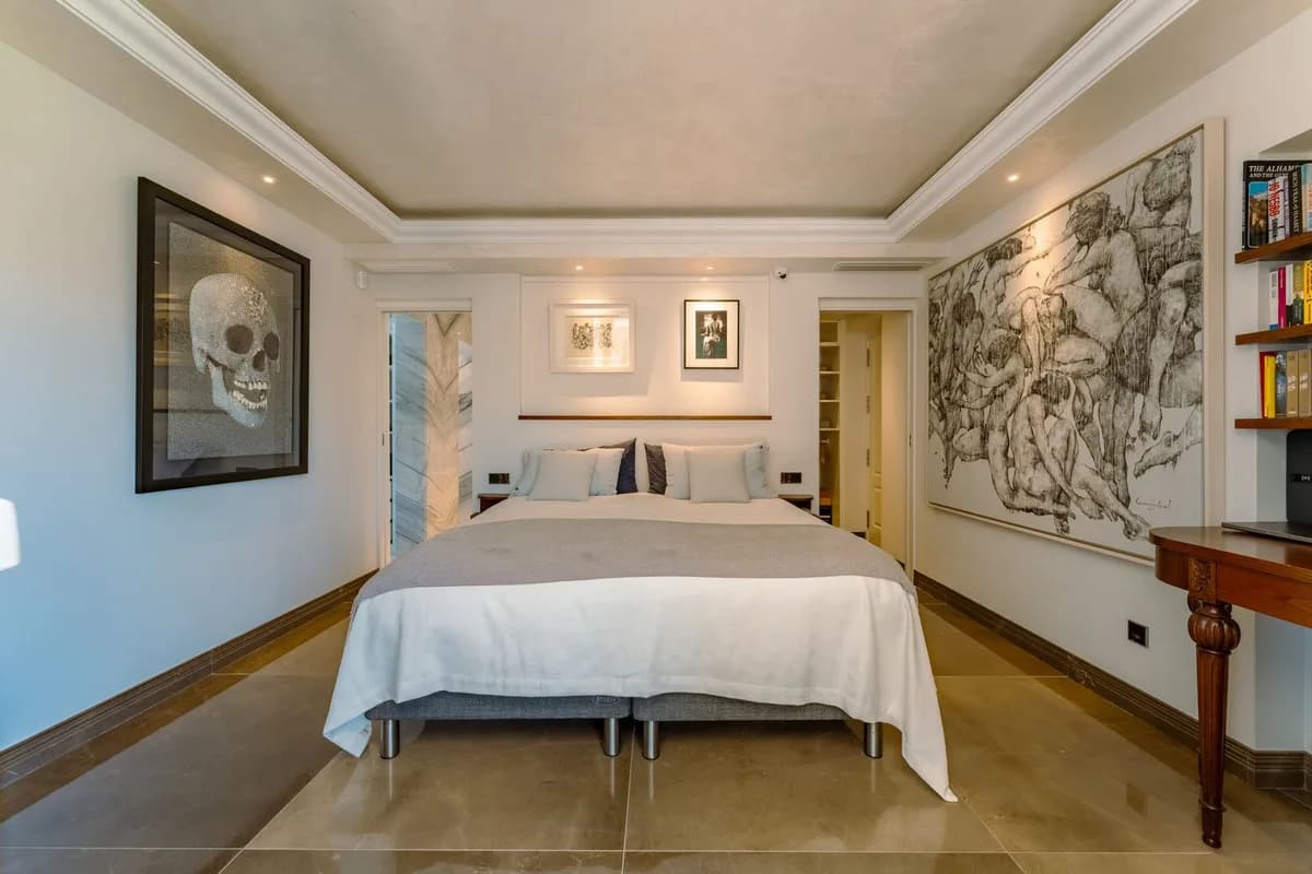 4 Bedroom Detached Villa for Sale in San Pedro de Alcántara, Málaga - Image 7