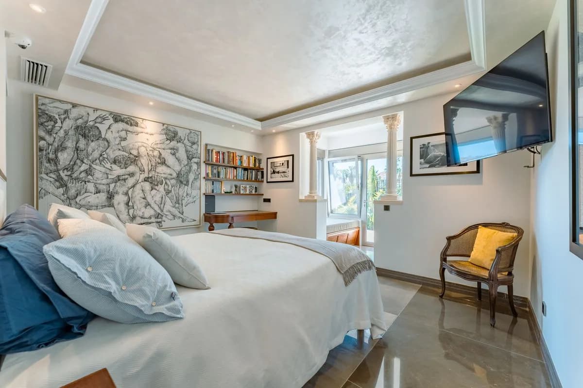 4 Bedroom Detached Villa for Sale in San Pedro de Alcántara, Málaga - Image 9