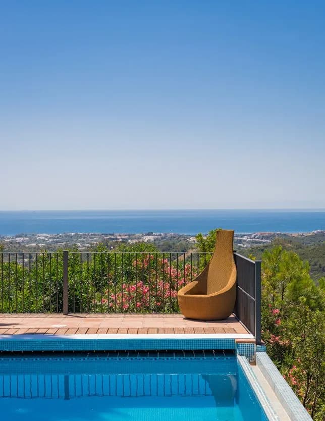 5 Bedroom Detached Villa for Sale in Benahavís, Málaga - Image 4