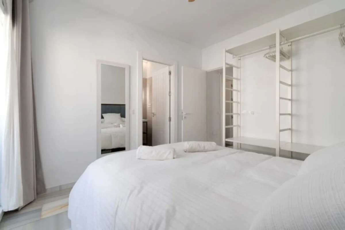 2 Bedroom Townhouse for Sale in Calahonda, Málaga - Image 9