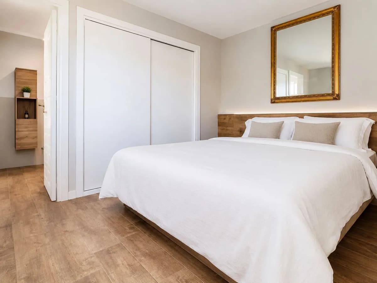 1 Bedroom Ground Floor Apartment for Sale in Istán, Málaga - Image 2