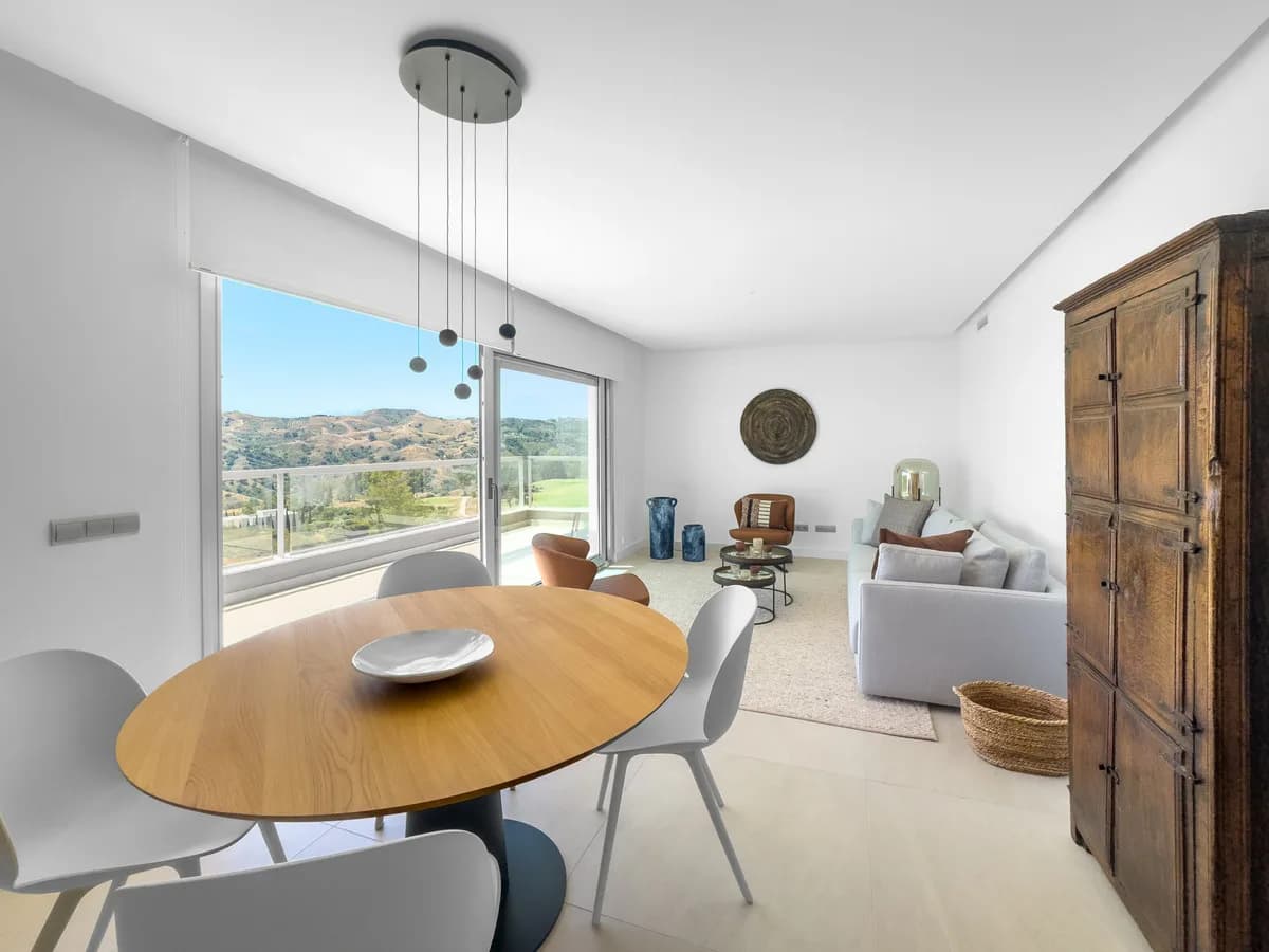 3 Bedroom Penthouse for Sale in La Cala Golf, Málaga - Image 2