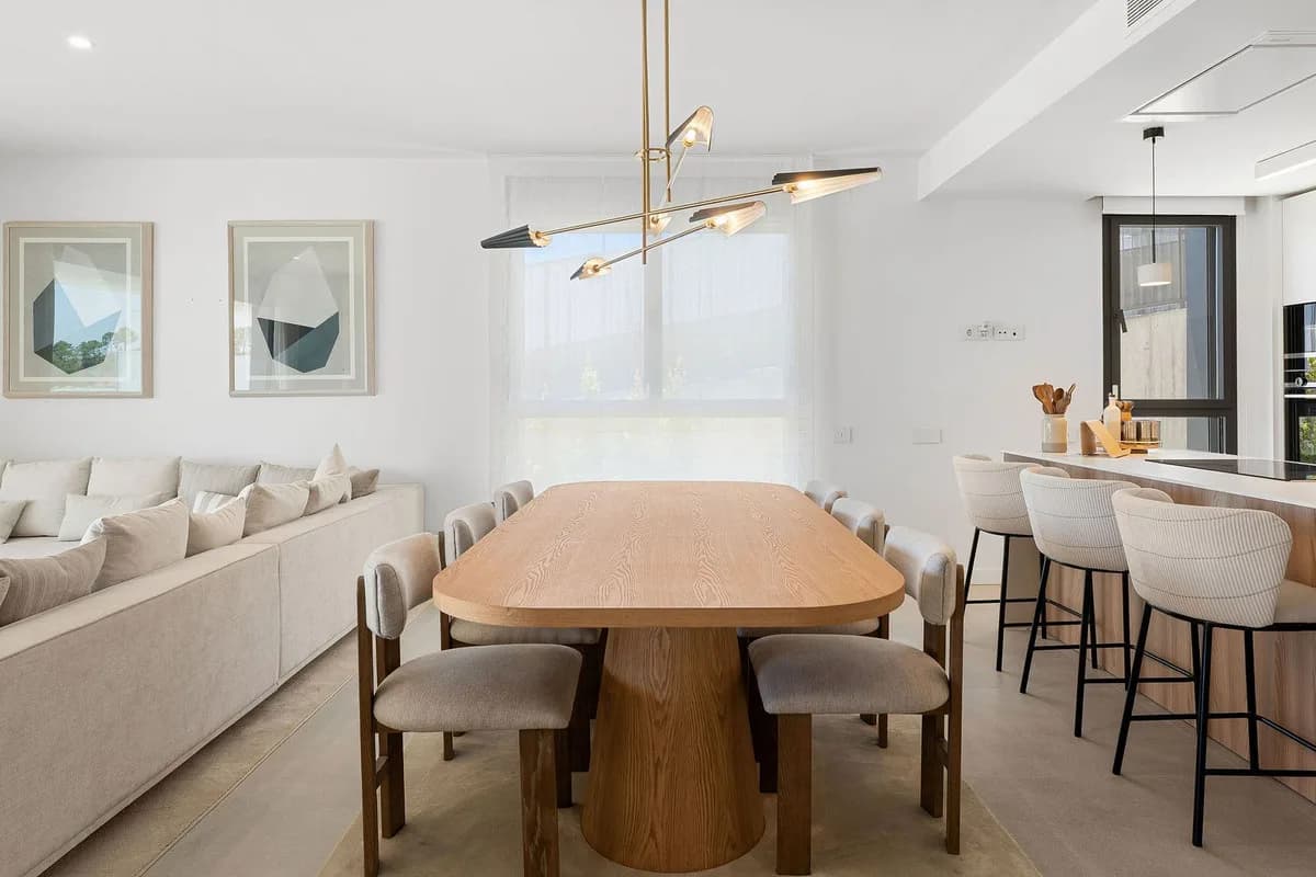 3 Bedroom Ground Floor Apartment for Sale in Selwo, Málaga - Image 8