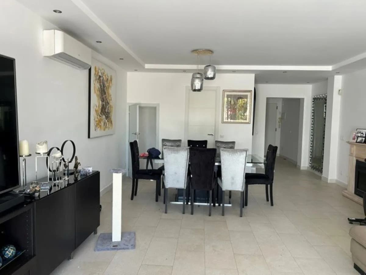3 Bedroom Townhouse for Sale in Nagüeles, Málaga - Image 9