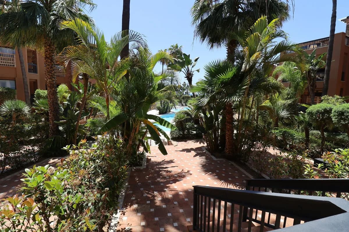 4 Bedroom Ground Floor Apartment for Sale in San Pedro de Alcántara, Málaga - Image 7