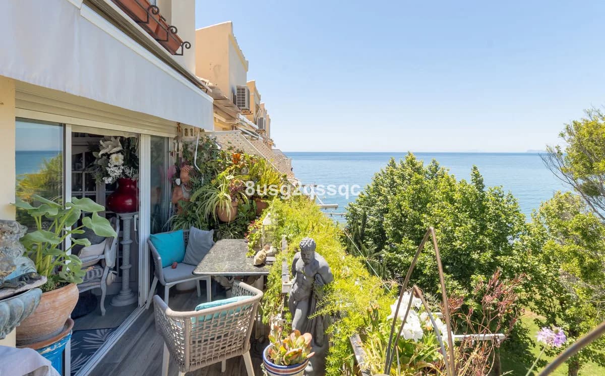 3 Bedroom Penthouse Duplex for Sale in Estepona, Málaga - Image 7