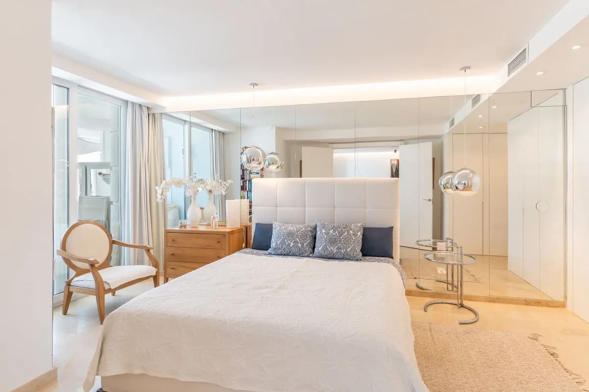 2 Bedroom Middle Floor Apartment for Sale in Estepona, Málaga - Image 9