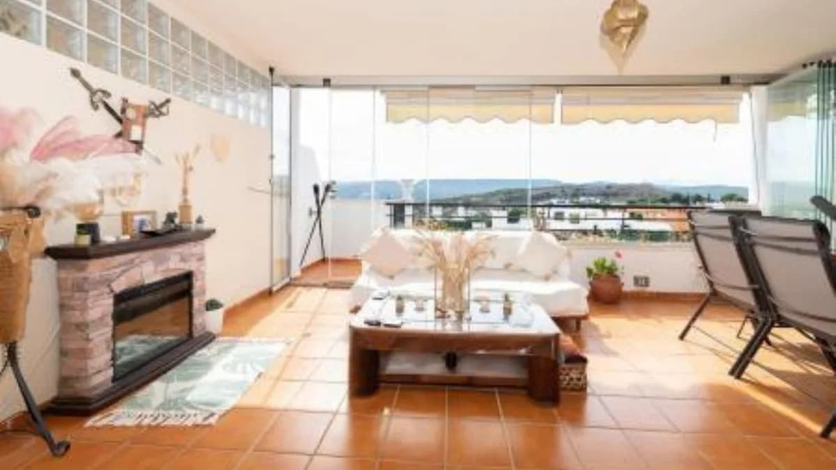 2 Bedroom Ground Floor Apartment for Sale in Casares, Málaga - Image 8