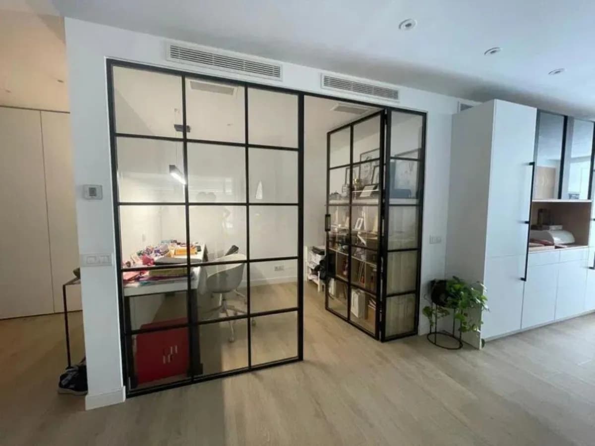 4 Bedroom Middle Floor Apartment for Sale in Marbella, Málaga - Image 7