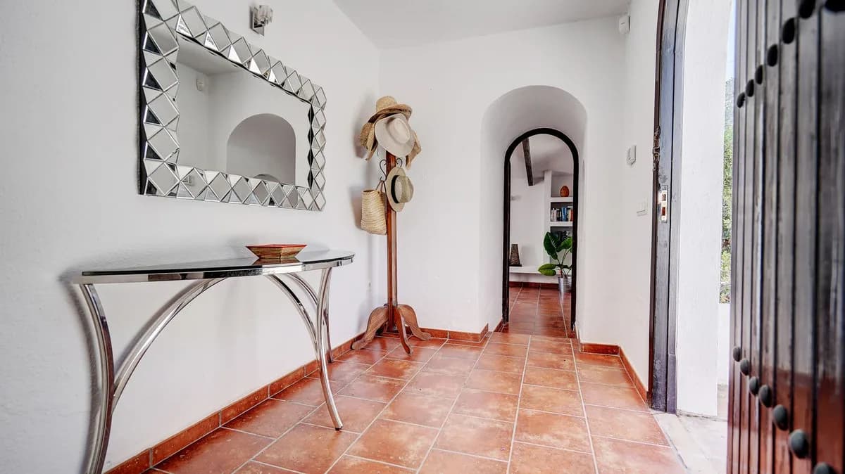 5 Bedroom Detached Villa for Sale in Mijas, Málaga - Image 3