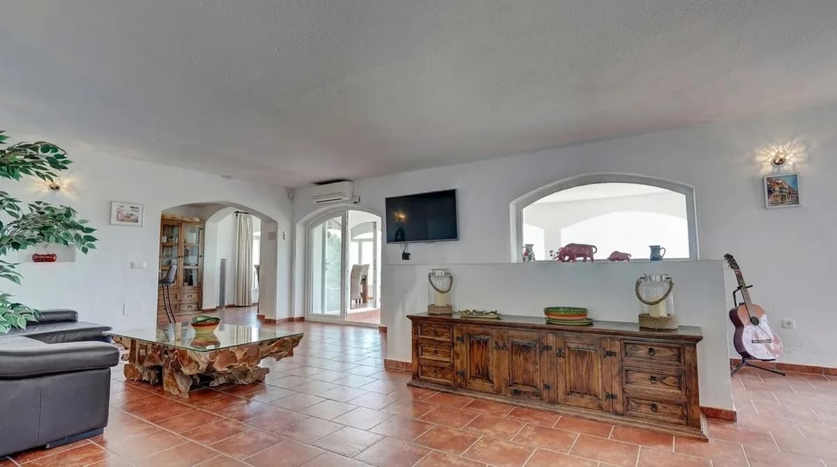 5 Bedroom Detached Villa for Sale in Mijas, Málaga - Image 6
