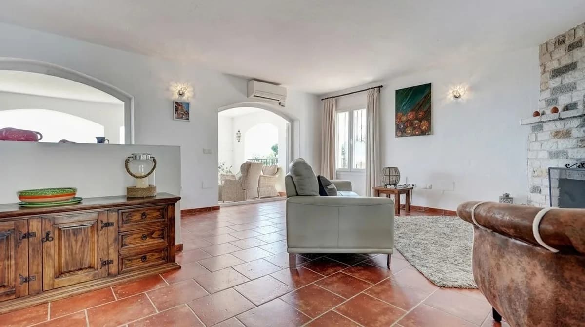5 Bedroom Detached Villa for Sale in Mijas, Málaga - Image 7