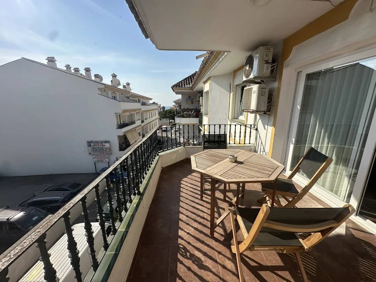 3 Bedroom Top Floor Apartment for Sale in La Cala de Mijas, Málaga - Image 8
