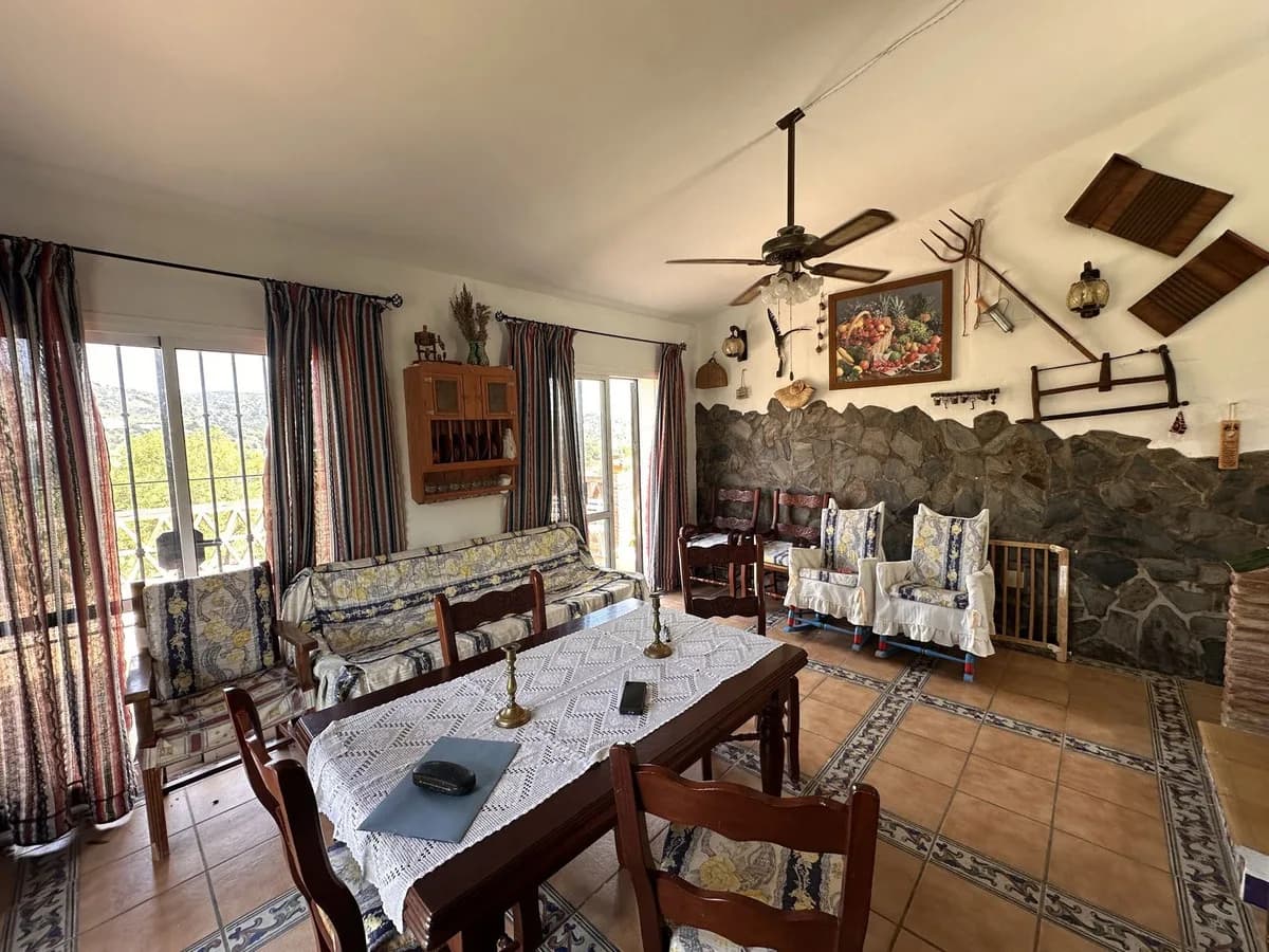4 Bedroom Finca - Cortijo for Sale in Monda, Málaga - Image 7