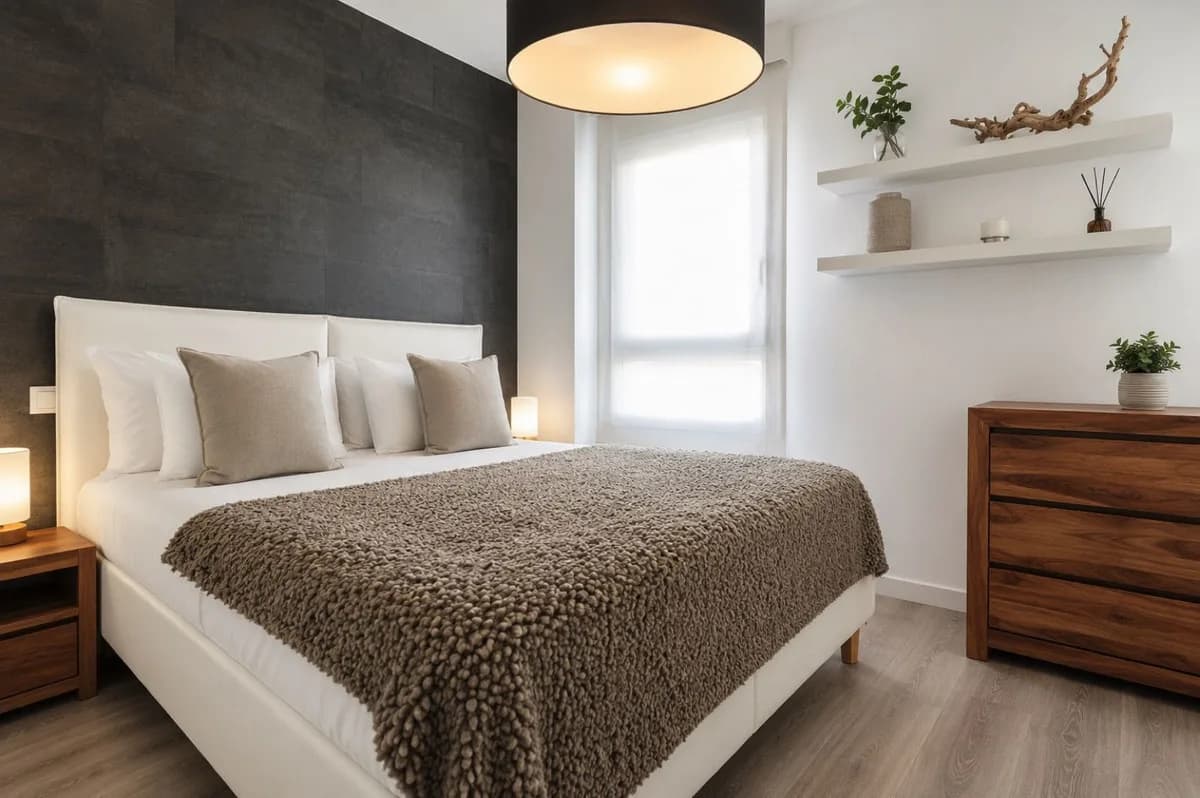 3 Bedroom Middle Floor Apartment for Sale in Nueva Andalucía, Málaga - Image 9