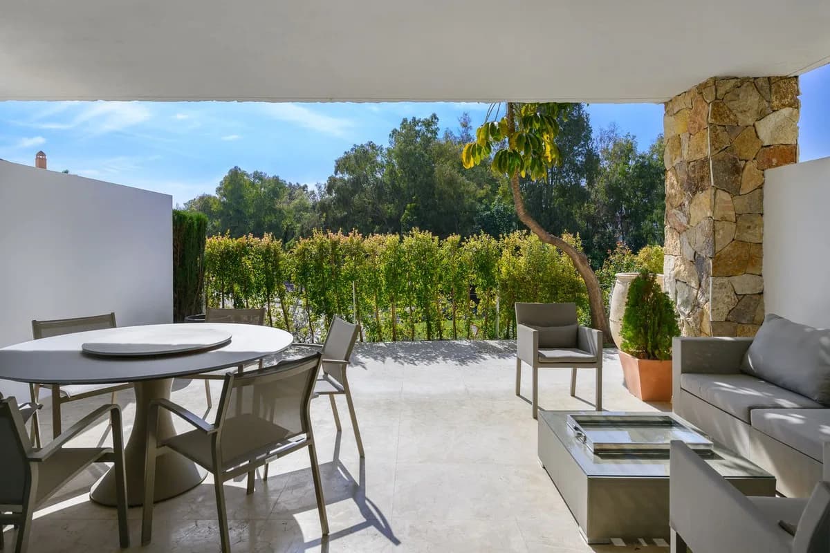 3 Bedroom Townhouse for Sale in The Golden Mile, Málaga - Image 8