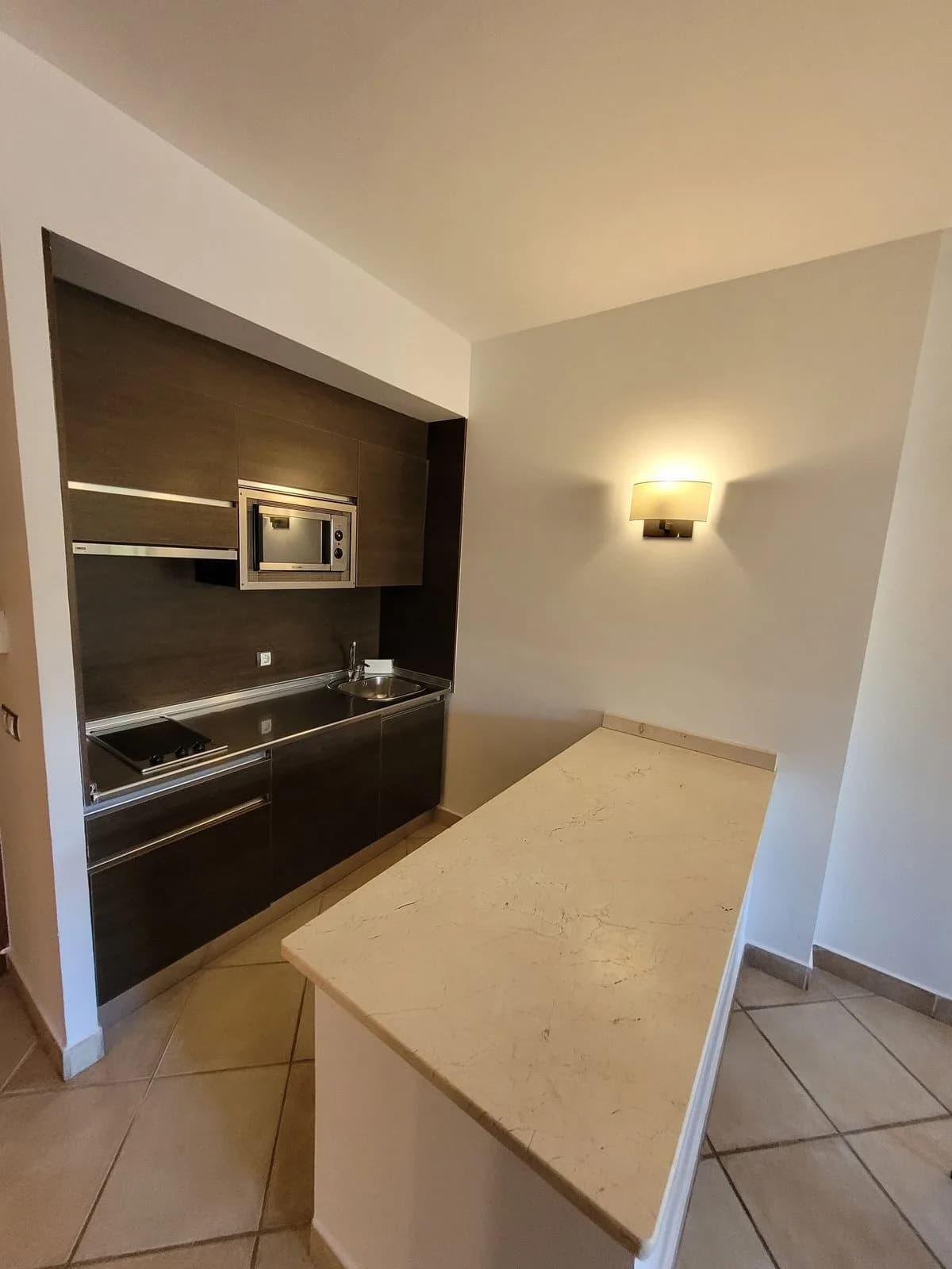 1 Bedroom Middle Floor Apartment for Sale in Bel Air, Málaga - Image 6