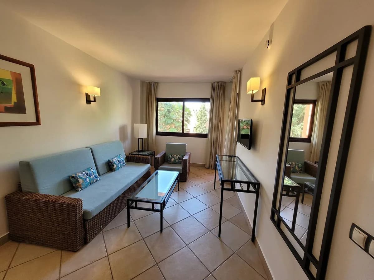1 Bedroom Middle Floor Apartment for Sale in Bel Air, Málaga - Image 9