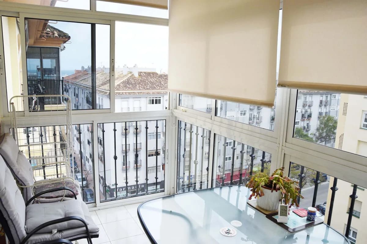 4 Bedroom Top Floor Apartment for Sale in Fuengirola, Málaga - Image 2