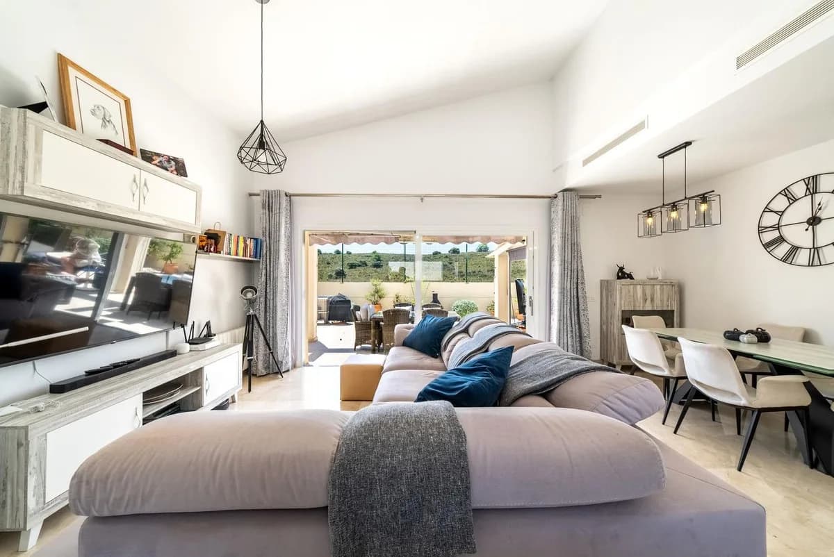 3 Bedroom Detached Villa for Sale in Coín, Málaga - Image 7