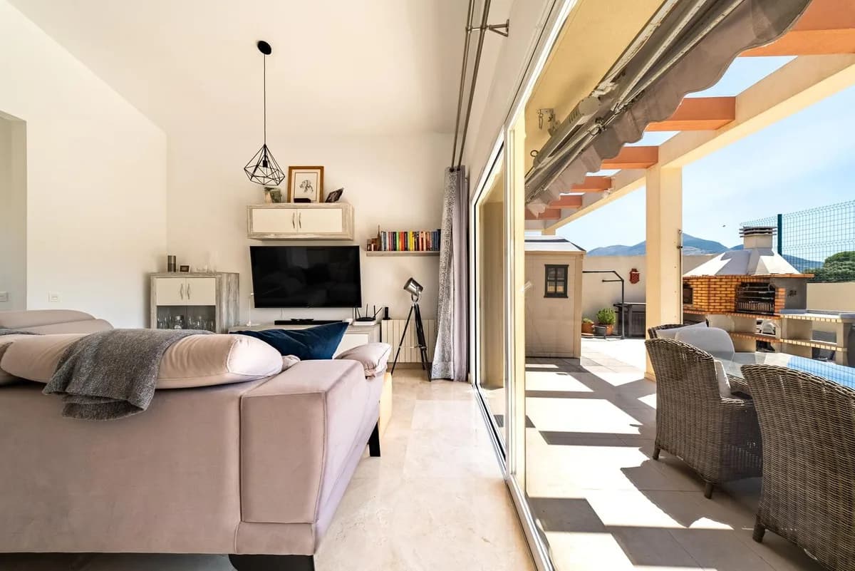 3 Bedroom Detached Villa for Sale in Coín, Málaga - Image 9