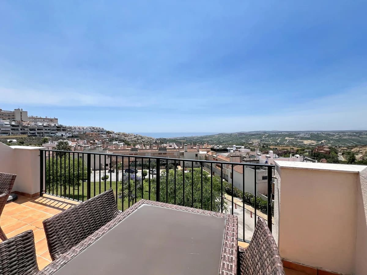 2 Bedroom Penthouse for Sale in Doña Julia, Málaga - Image 4