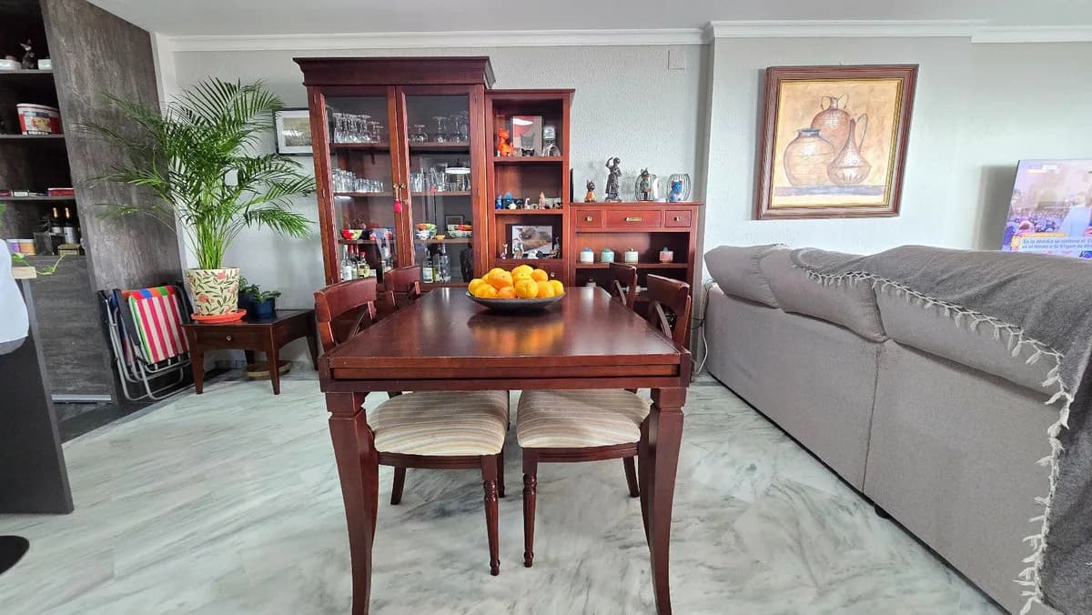 1 Bedroom Ground Floor Apartment for Sale in Benalmadena, Málaga - Image 3