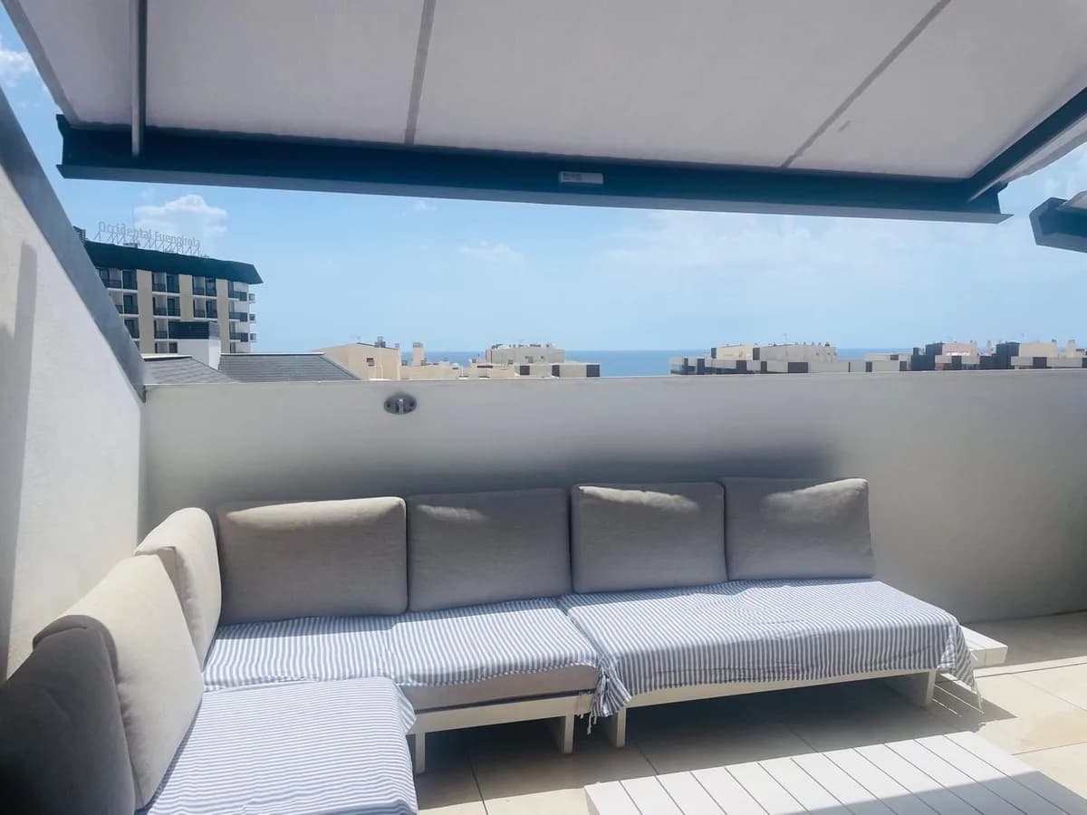 3 Bedroom Penthouse for Sale in Fuengirola, Málaga - Image 6