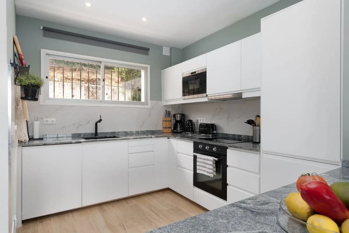 4 Bedroom Townhouse for Sale in Mijas, Málaga - Image 4