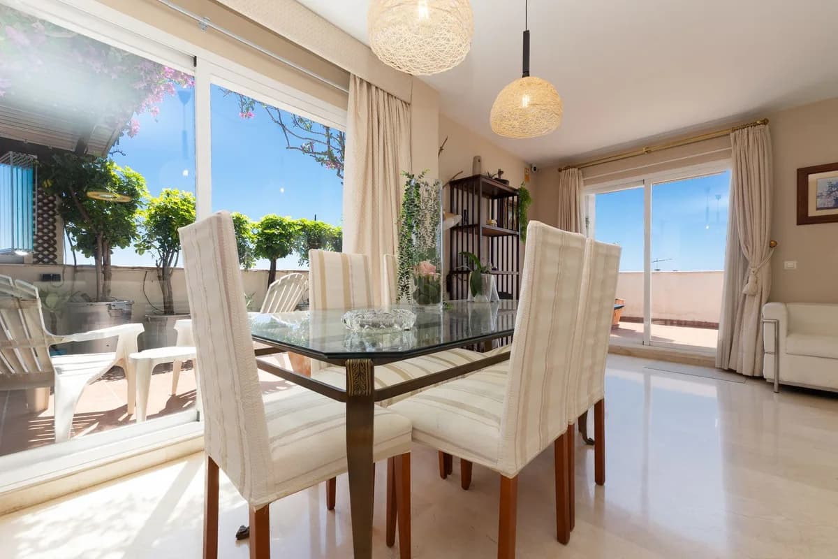 3 Bedroom Penthouse for Sale in Estepona, Málaga - Image 6