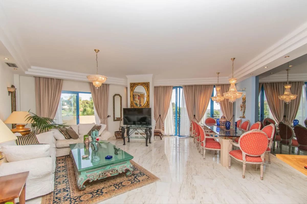5 Bedroom Penthouse Duplex for Sale in Torrequebrada, Málaga - Image 6
