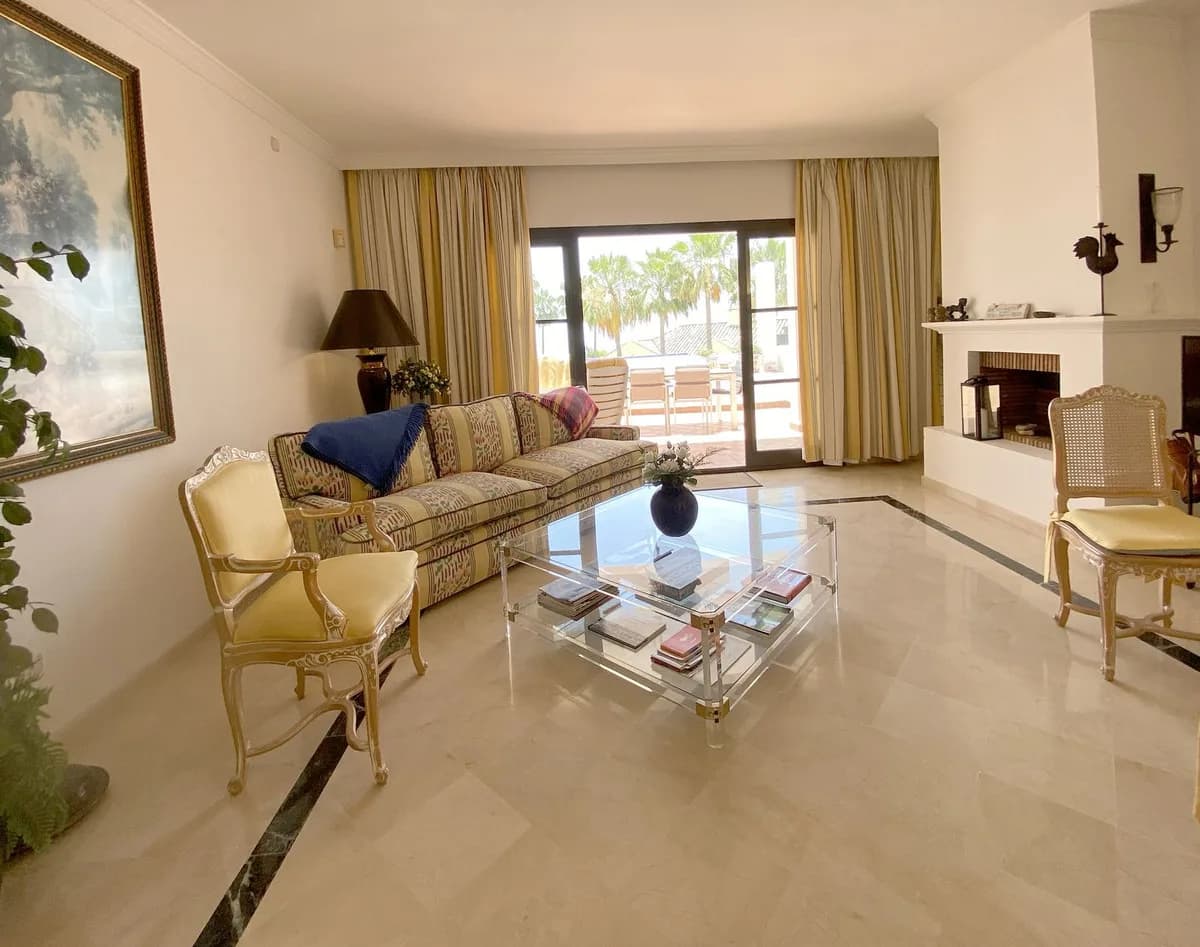 2 Bedroom Townhouse for Sale in Los Arqueros, Málaga - Image 6