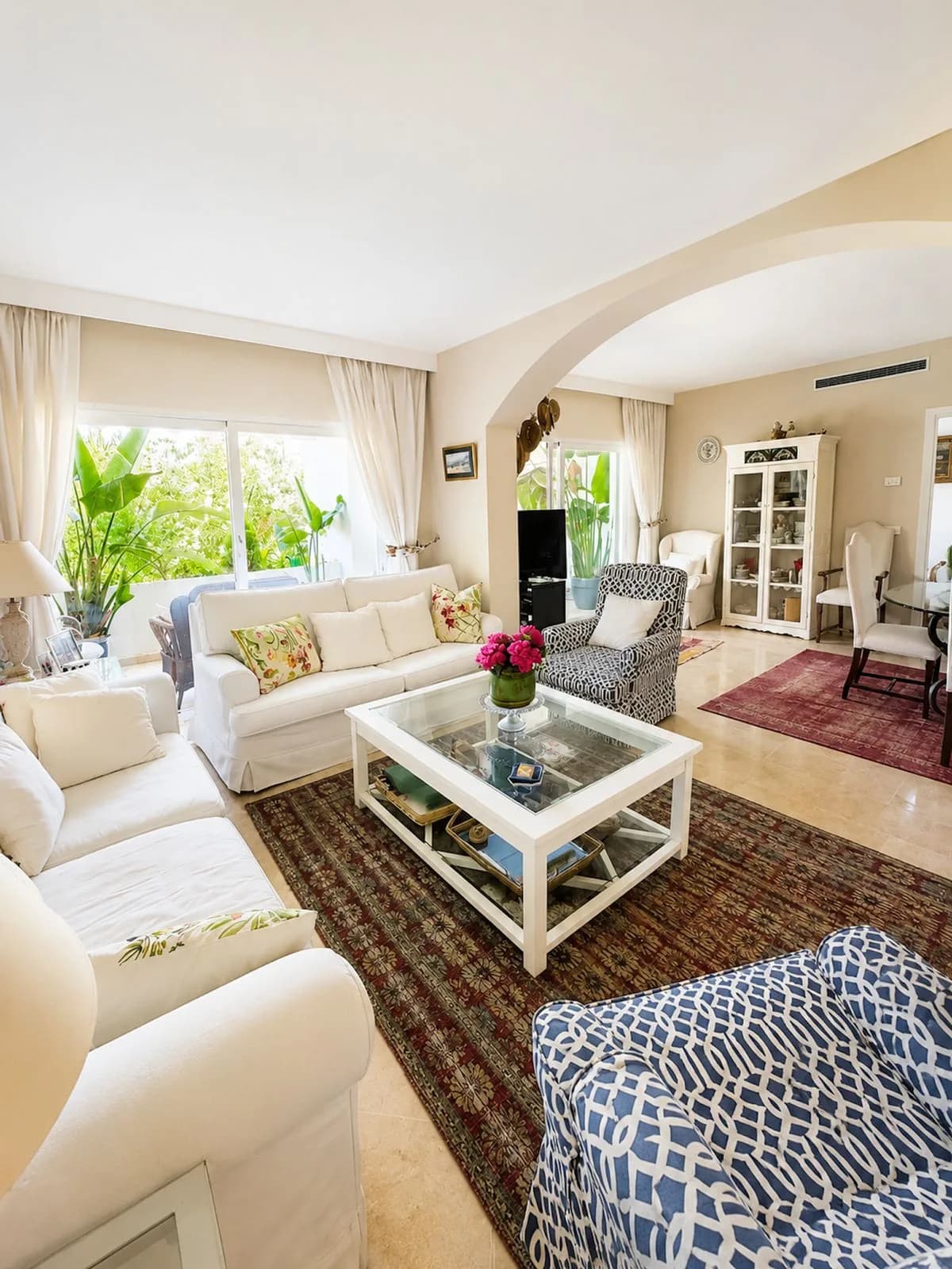 3 Bedroom Ground Floor Apartment for Sale in Costalita, Málaga - Image 2