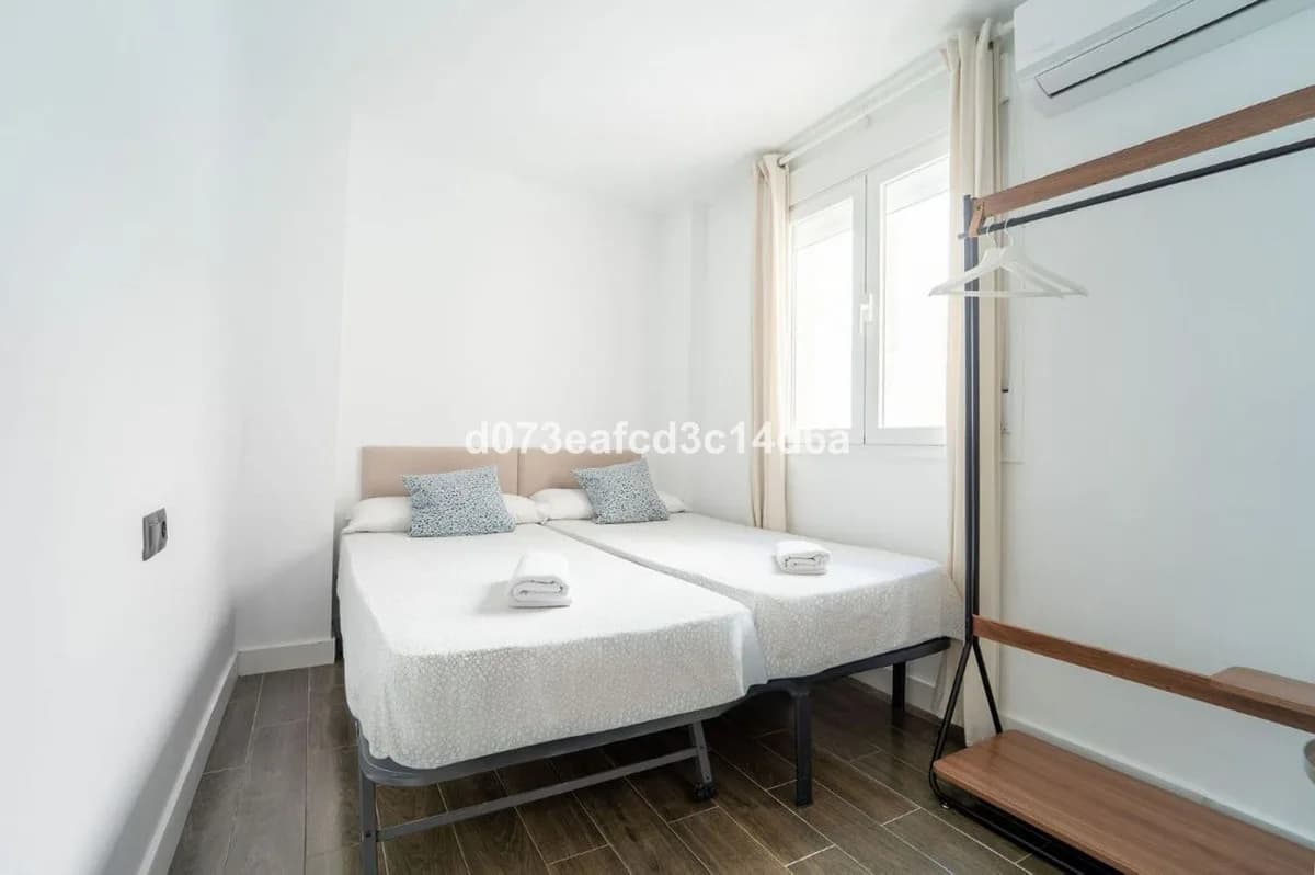 2 Bedroom Middle Floor Apartment for Sale in Ronda, Málaga - Image 9