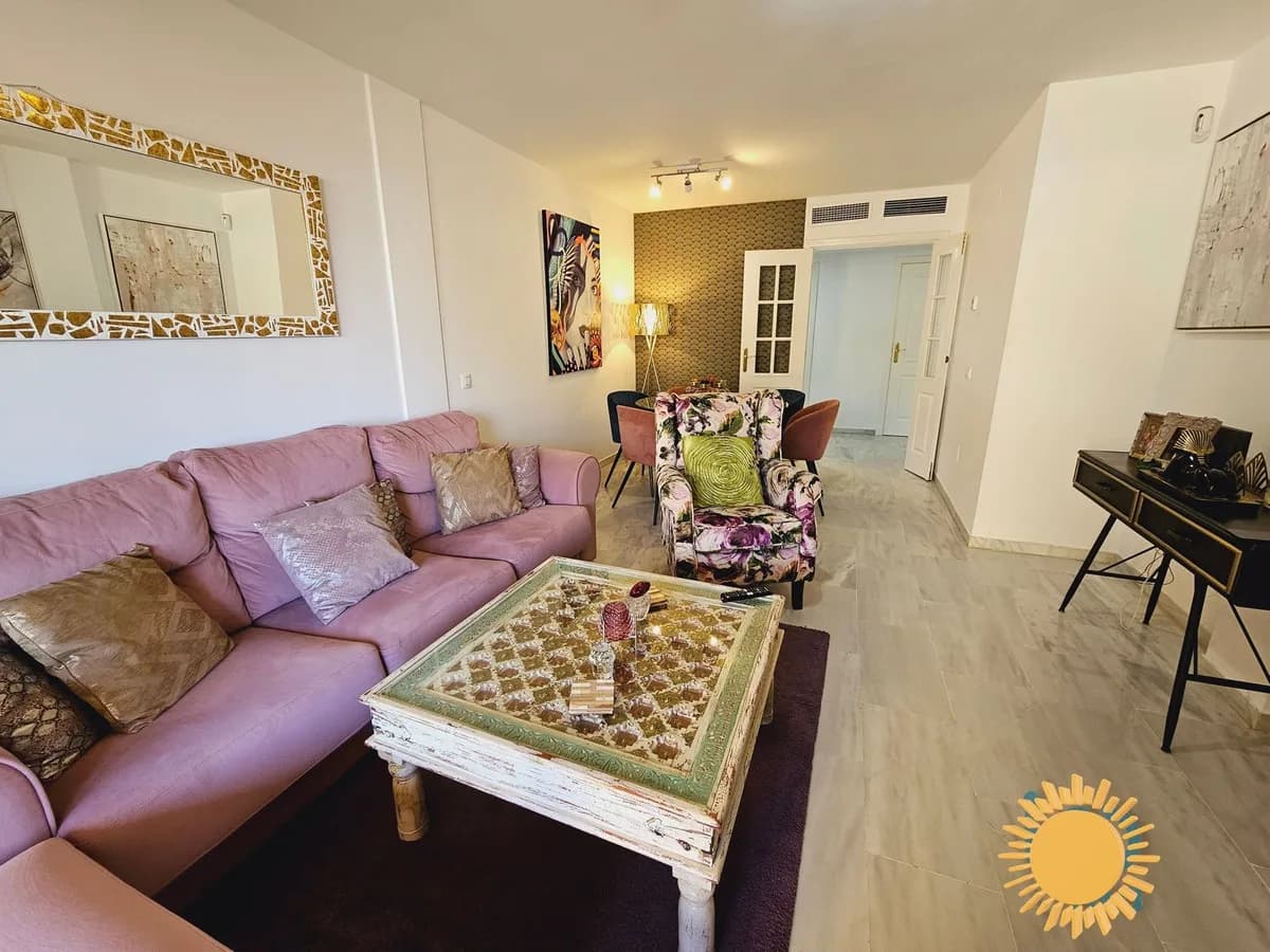 3 Bedroom Ground Floor Apartment for Sale in Riviera del Sol, Málaga - Image 4