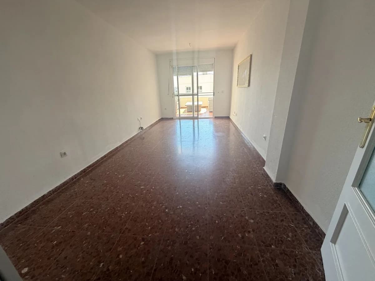 2 Bedroom Ground Floor Apartment for Sale in Riviera del Sol, Málaga - Image 9
