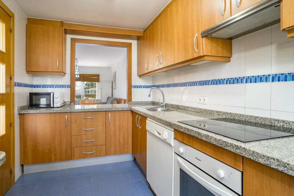 3 Bedroom Penthouse Duplex for Sale in Selwo, Málaga - Image 7