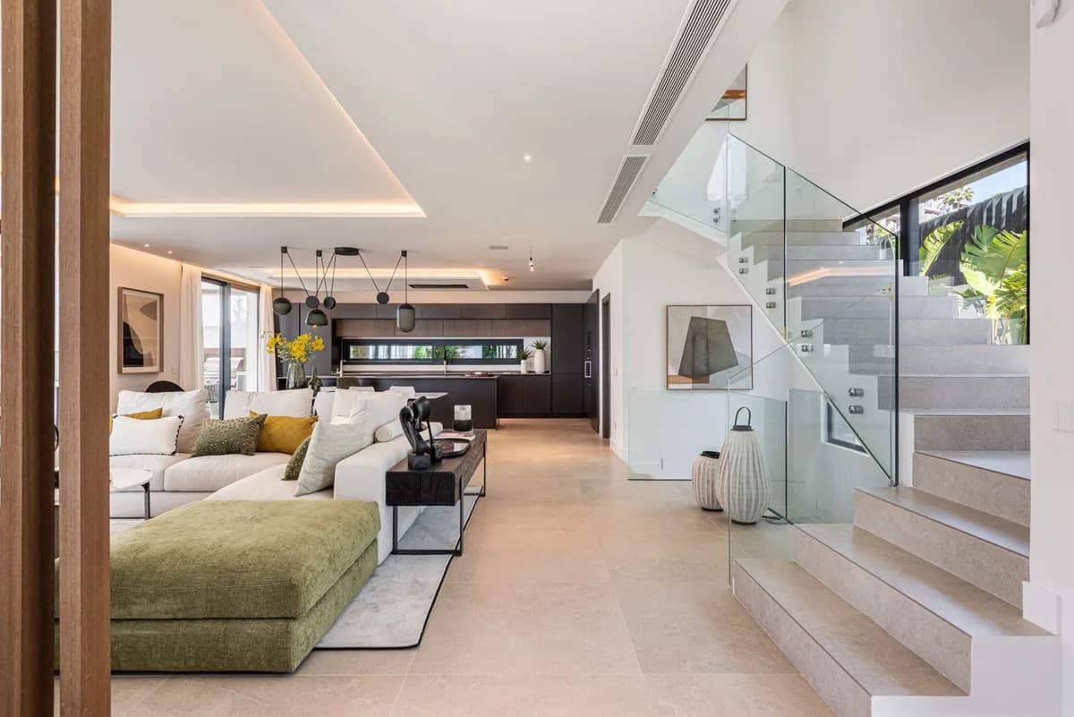 3 Bedroom Detached Villa for Sale in La Cala, Málaga - Image 5