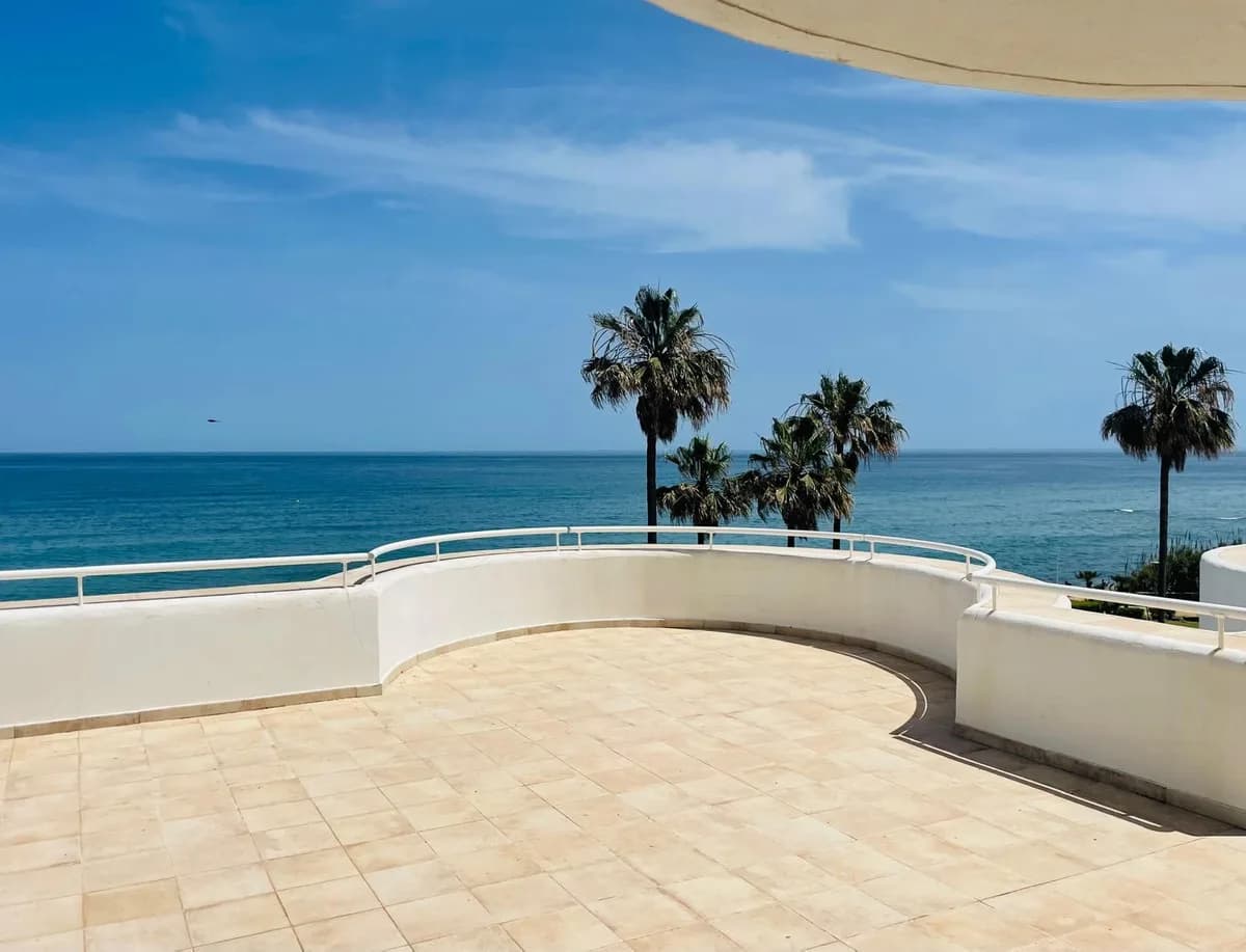 2 Bedroom Ground Floor Apartment for Sale in Estepona, Málaga - Image 9