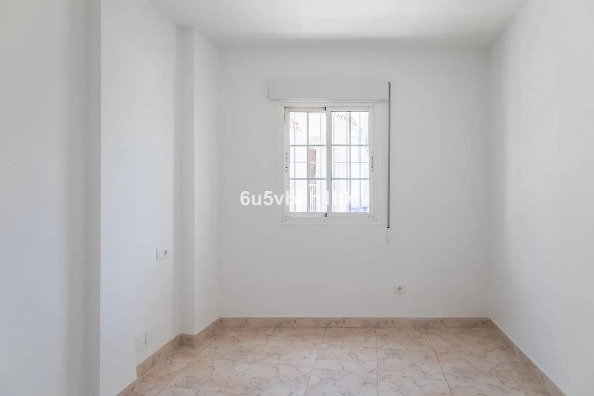 1 Bedroom Middle Floor Apartment for Sale in Alhaurín de la Torre, Málaga - Image 6