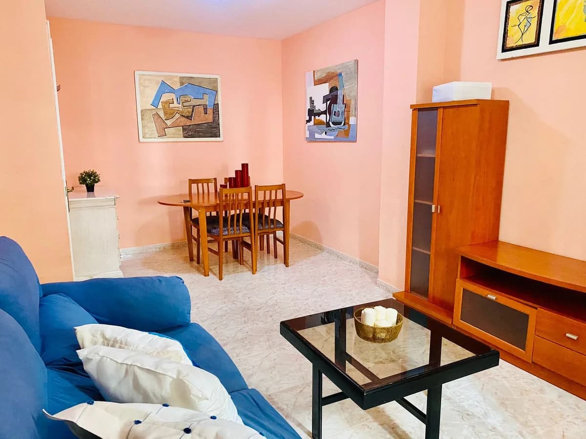 2 Bedroom Ground Floor Apartment for Sale in Fuengirola, Málaga - Image 5